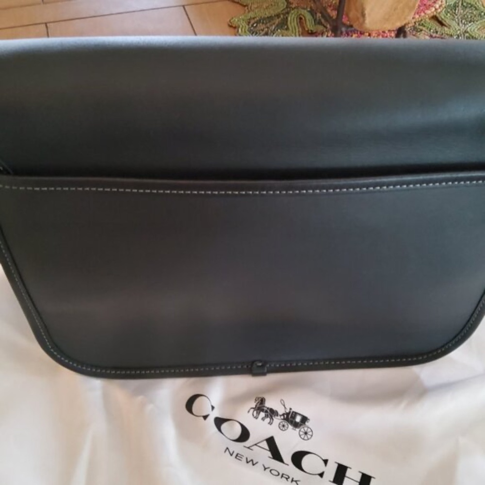 Coach Originals Patricia Legacy Bag in Silver/Black Glovetanned Leather - Picture 13 of 13